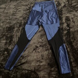 Stylish Women's Blue and Black Leggings